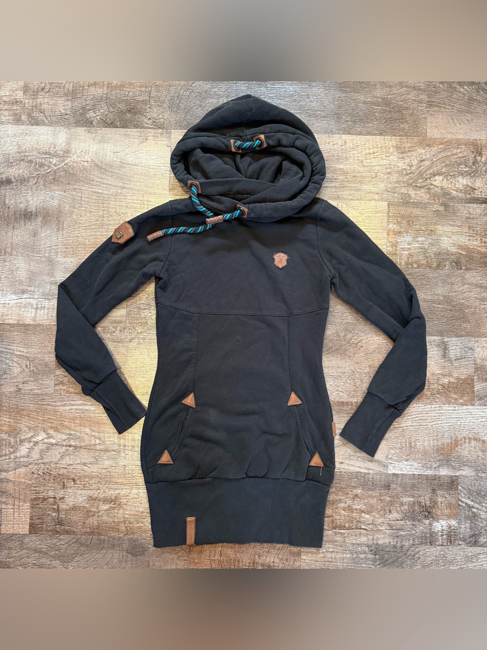 Naketano Women’s Black Longer Length Hooded Sweatshirt Small Heavyweight Winter